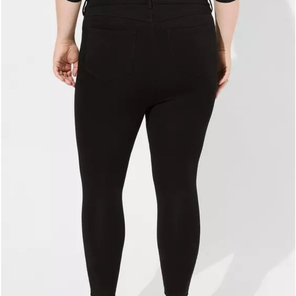 Torrid Studio Luxe Pointe Black Skinny Pants size 20R